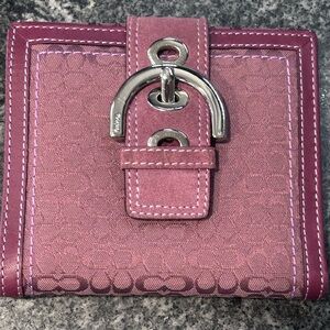 Coach Signature Canvas Buckle Wallet Burgundy Plum Authentic Bifold Compact